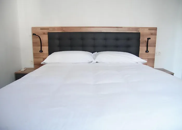Apartamento Completo En El Casco Historico Con Vista A La Sierra Nevada