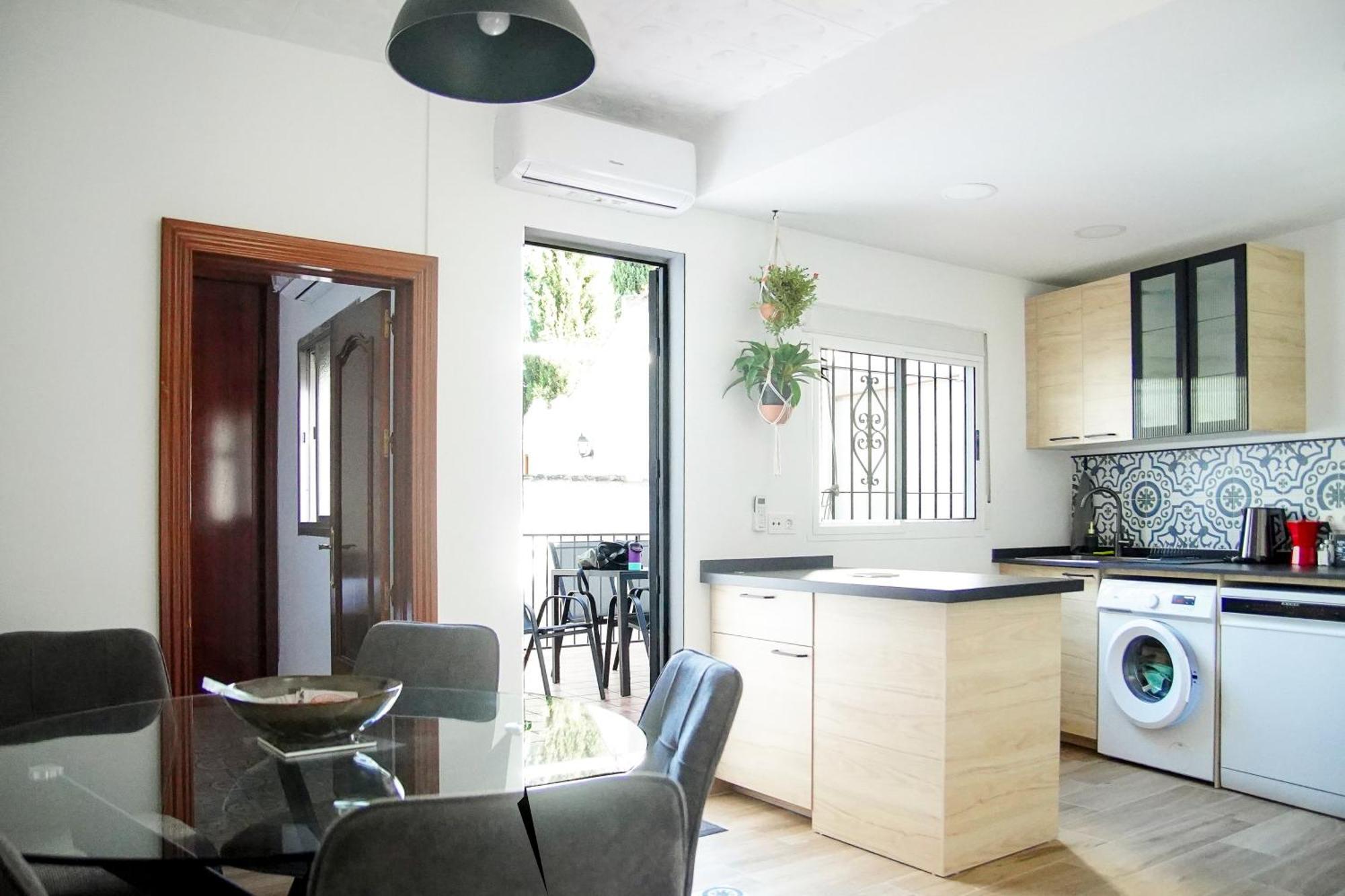 Apartamento Completo En El Casco Historico Con Vista A La Sierra Nevada Granada